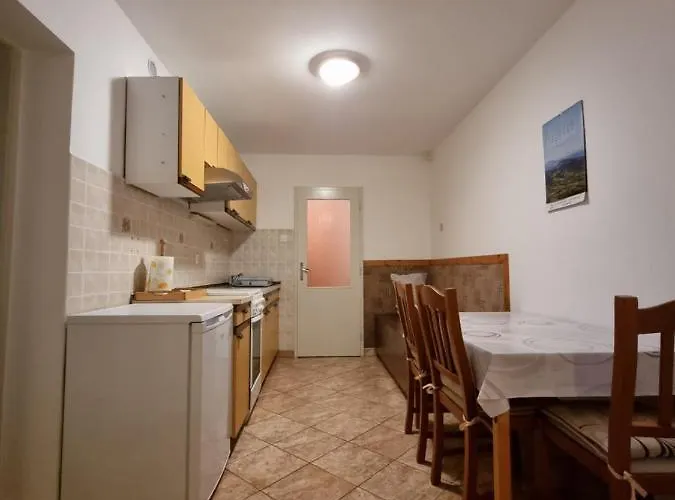 公寓 Apartma Rutar *